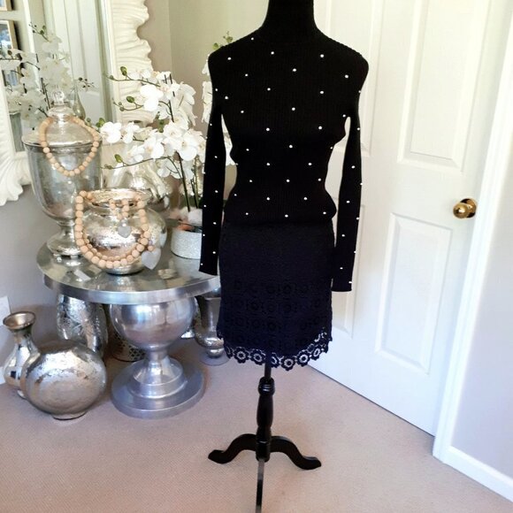 NWT Joe Fresh black floral lace-like skirt Size 14 - Picture 3 of 6